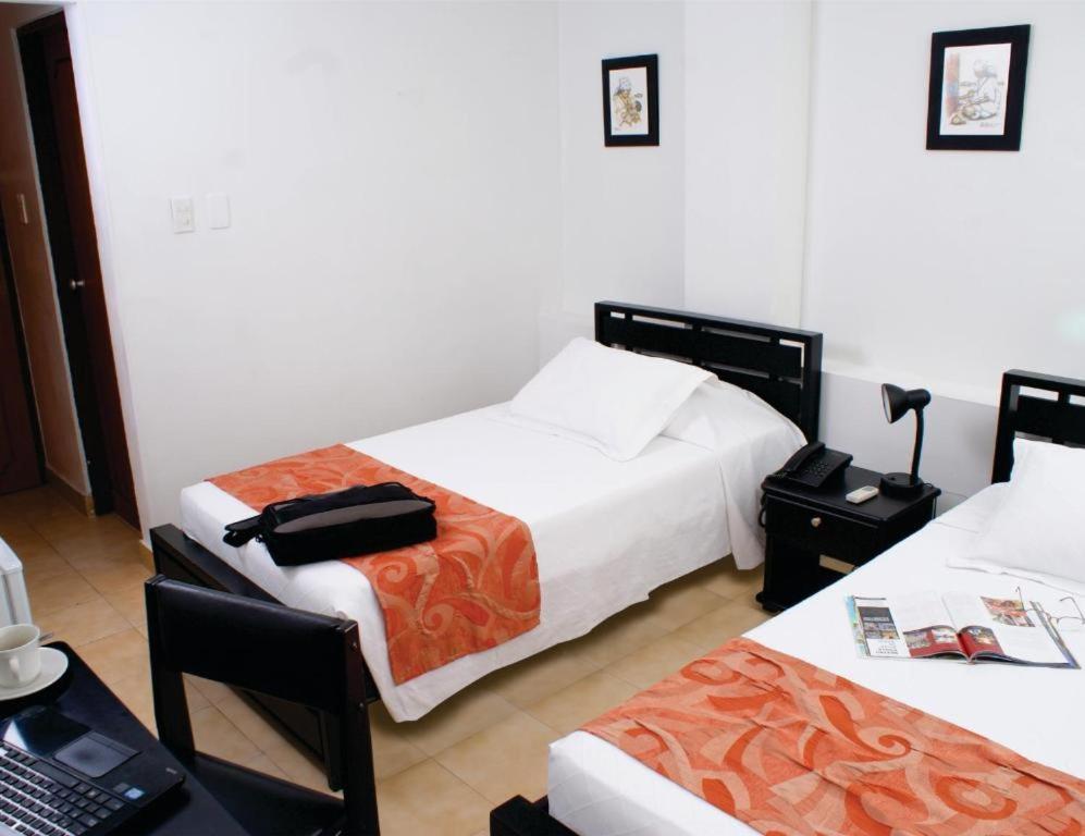 Hotel Edmar Santa Marta  Exteriör bild